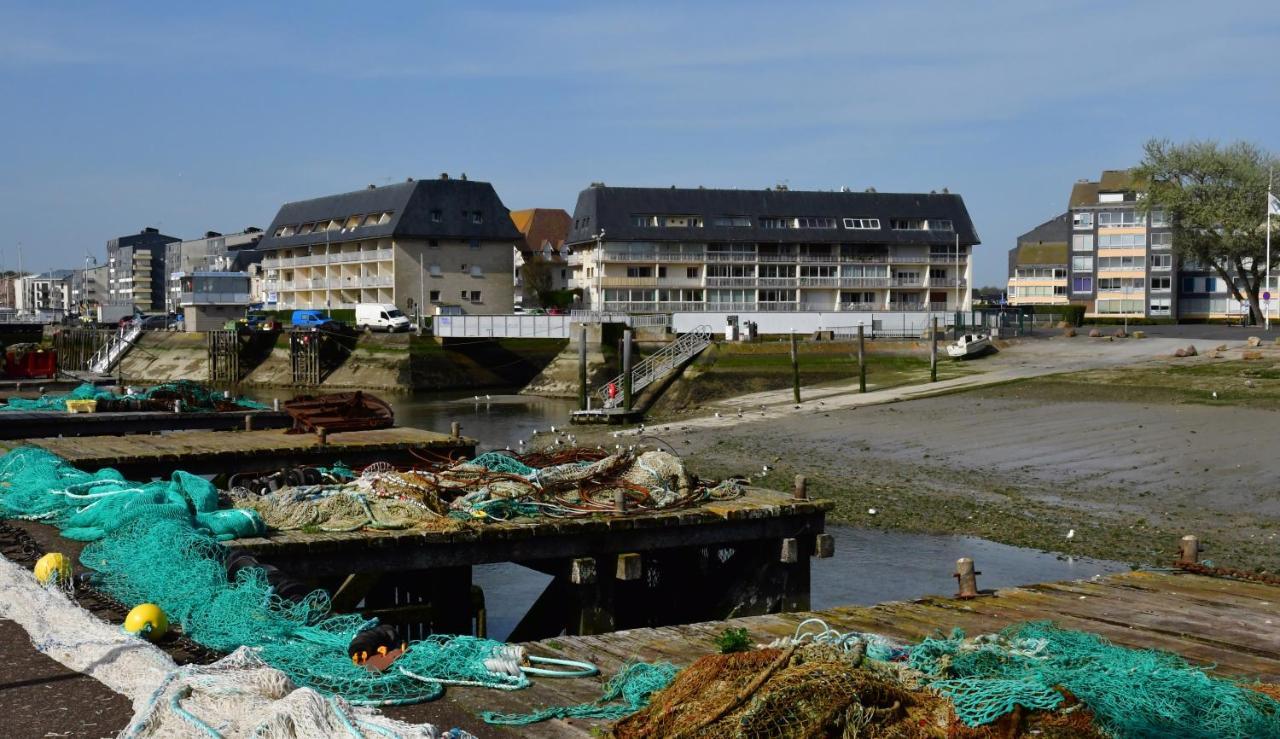 Appartement spacieux avec balcon - à 50m de la plage Courseulles-sur-Mer Exterior foto